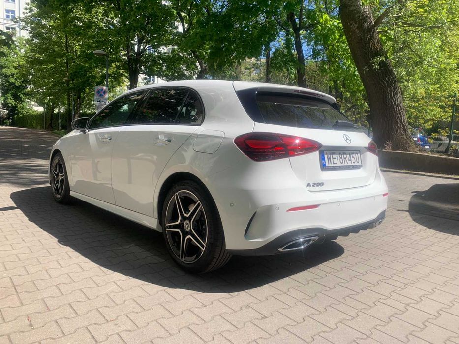 Wynajem wypożyczalnia samochodów Mercedes A200 długoterminowy