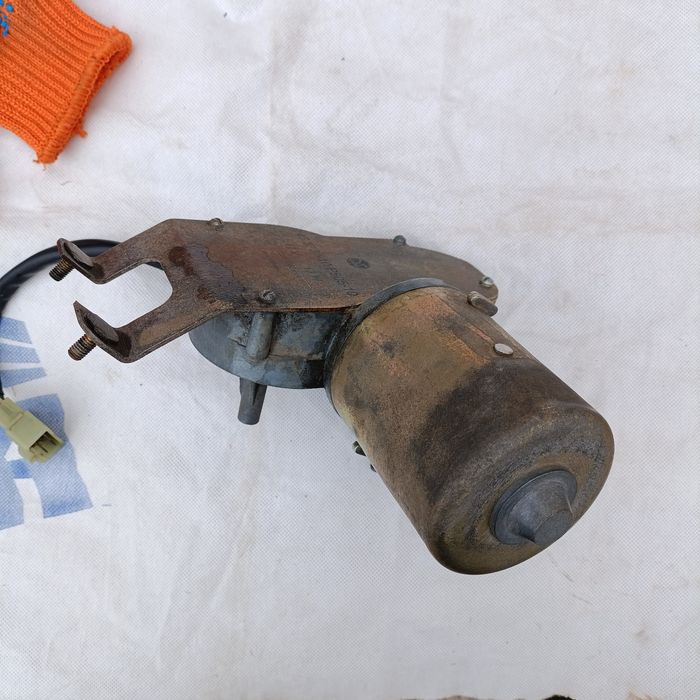 Двигун двірники Славута. Працює добрє!!!