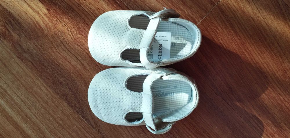 Calçado com velcro p/ recém nascido - MAYORAL