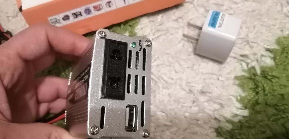 Інвертор 12V - 220V - 200W Авто портативний перетворювач напруги +USB