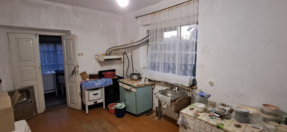 Продаж будинку смт вапнярка