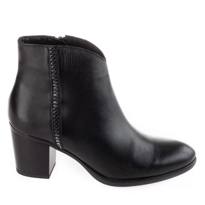 Шкіряні жіночі ботинки