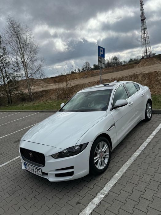 Wynajem aut wypożyczalnia samochodów Słupsk Audi Bmw Jaguar Kia SUV