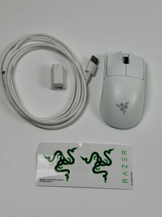 Бездротова ігрова миша Razer Viper V3 Pro White (‎RZ01-05120200-R3G1)