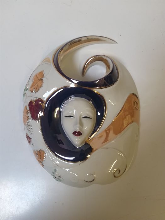 Diversas Máscaras de Veneza da Porcelana Galos