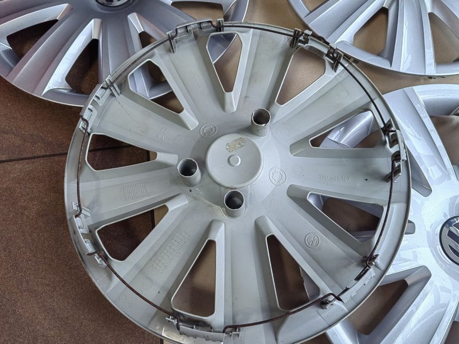 Kołpaki VW 16  KOMPLET oryginalne Golf Polo Caddy Touran Passat