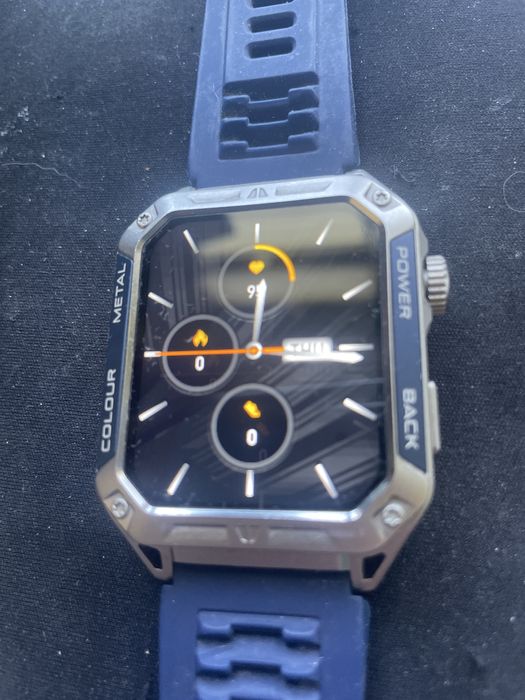 SmartWatch na pasku z silikonowym