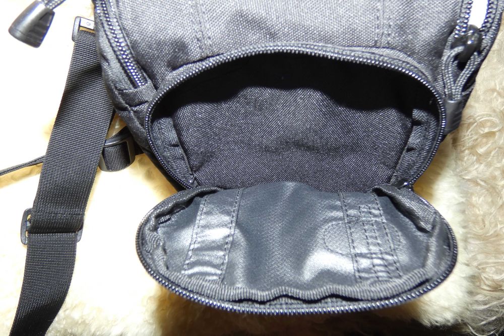 Фотосумка для камеры Lowepro Toploader Zoom 50 AW