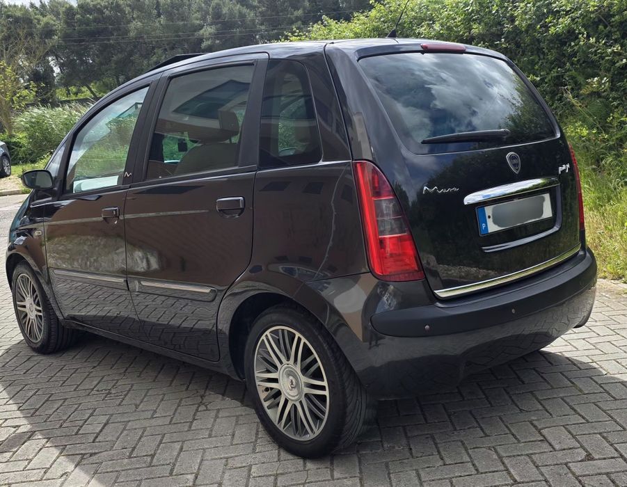 Lancia Musa 1.3 MultiJet 90cv Versão Platinum