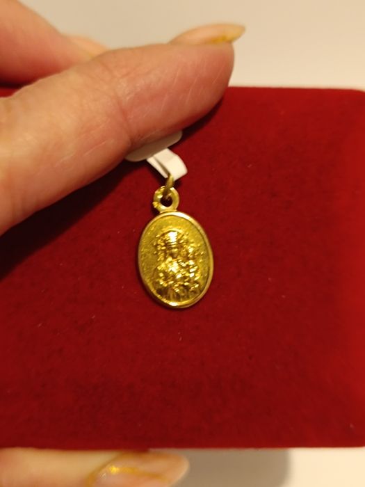 Złoty wisiorek medalik Św. Antoni z Padwy Dzieciątkiem Jezus, złoto585