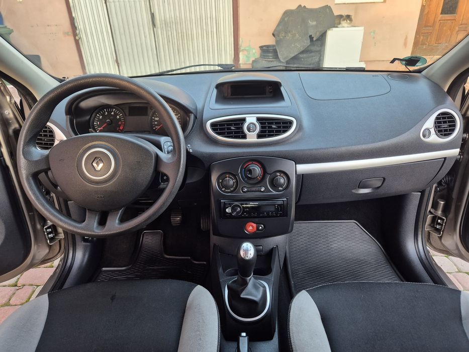 Продається свіжопригнаний автомобіль Renault Clio 2012  рік