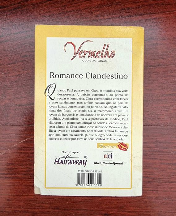 Livro "Vermelho - Romance Clandestino", Vol. 4, de Christine O'Connor