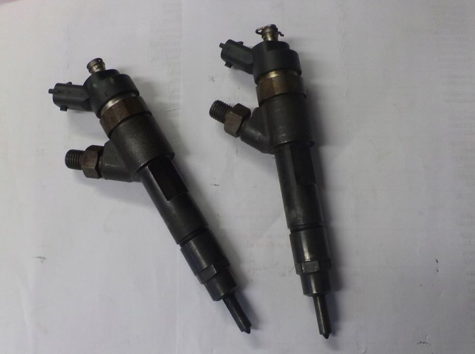 Wtrysk wtryskiwacz  IVECO 2.8 HPI 0445120002