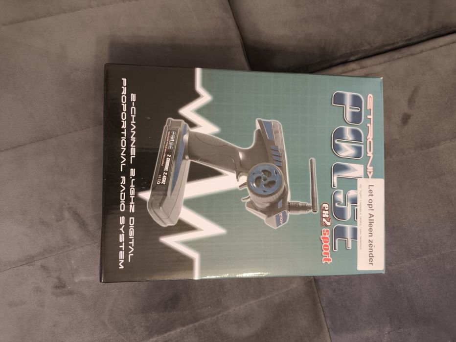 Carro telecomandado a gasolina