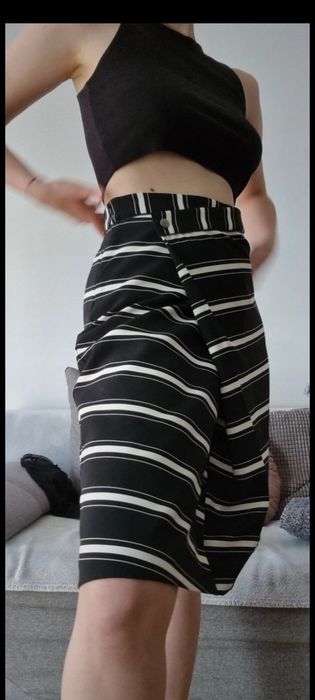 Spodnica midi w paski Parisian