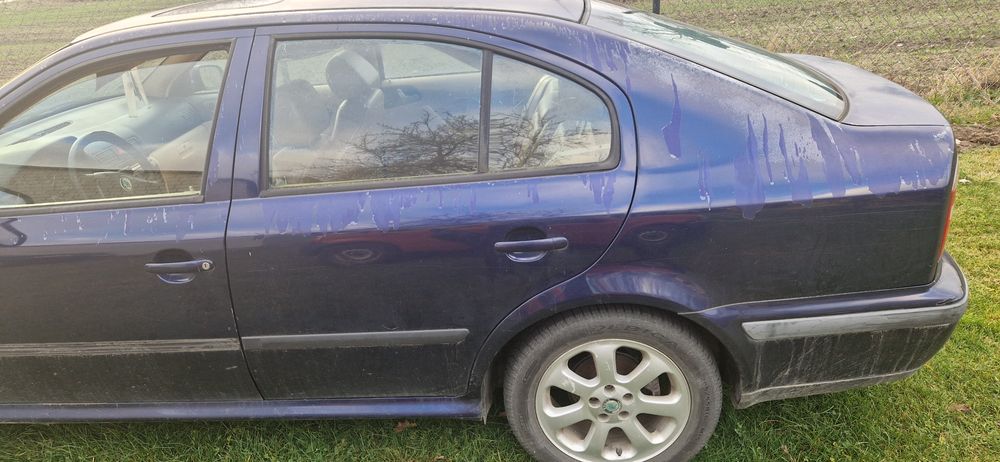 Sprzedam Skodę Octavię 1.8t b+g sprawna do poprawek