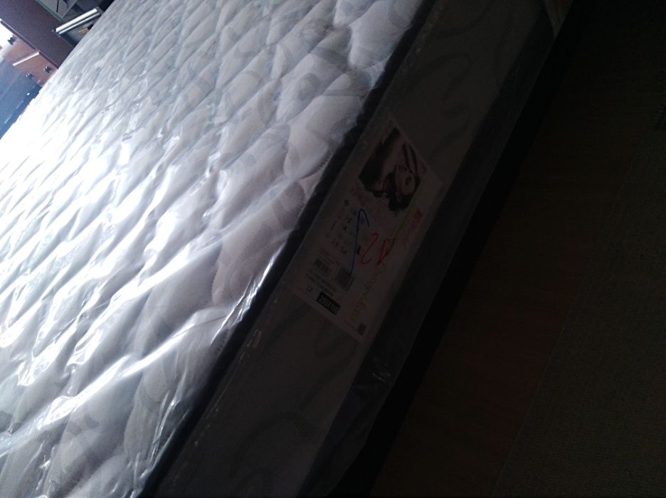 Colchão  casal Ortopédico 200 x 160, NOVO