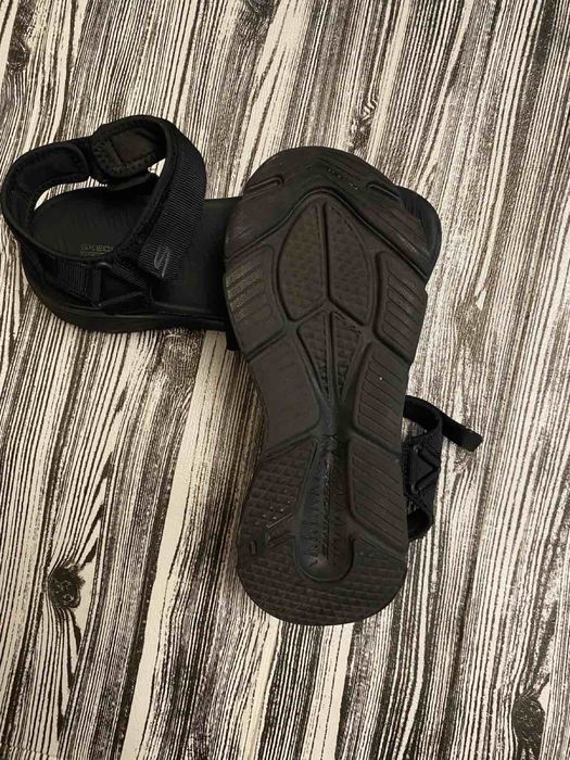 Жіночі сандалі skechers max cushion 38