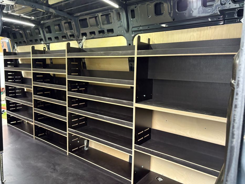 Regały Mercedes Sprinter XL zabudowa z sklejki laminowanej 50CMKT