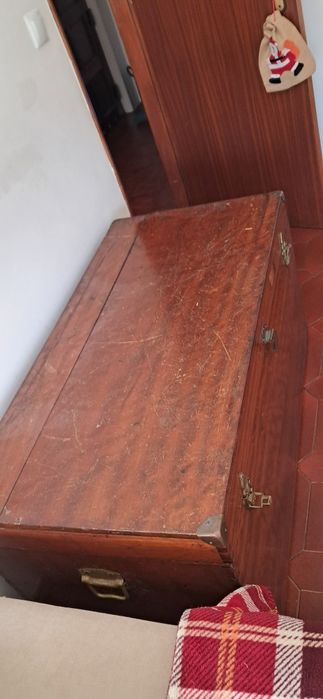 Arca de madeira arrumaca