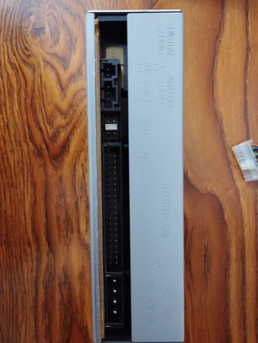 Оптичний привід LG CD-ROM Drive 
модель CRD8400B