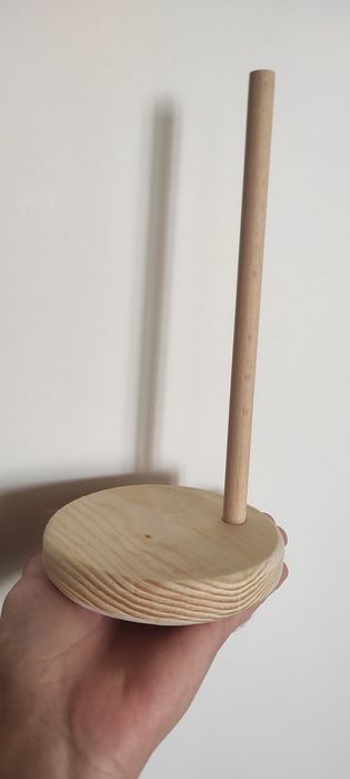 Підставка для кукол