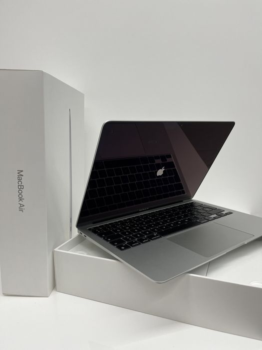 MacBook completamente novo
