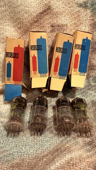 Lampy elektrotone ECC81