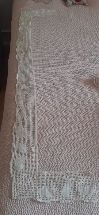 Quatro Belos Naperons e Entremeio Linhas Finas