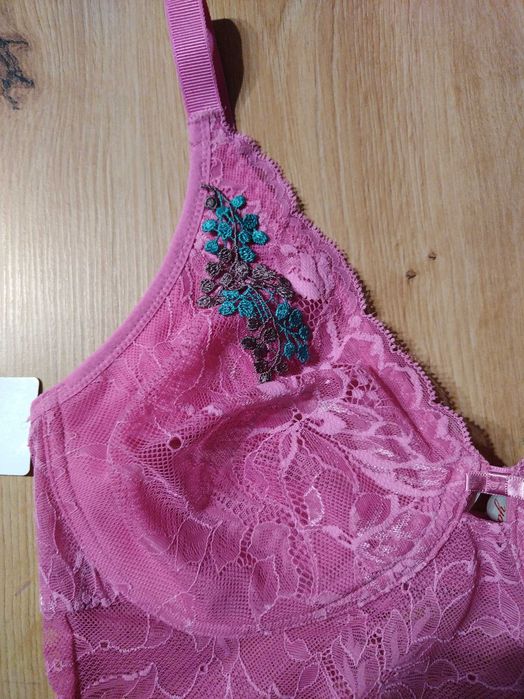 Biustonosz Amourette Charm Summer Bustier 75 D różowy nowy Gorset
