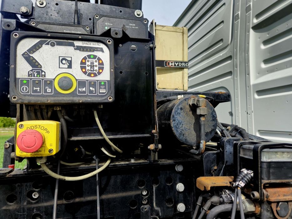 Volvo FMX 370 z dźwigiem Hiab