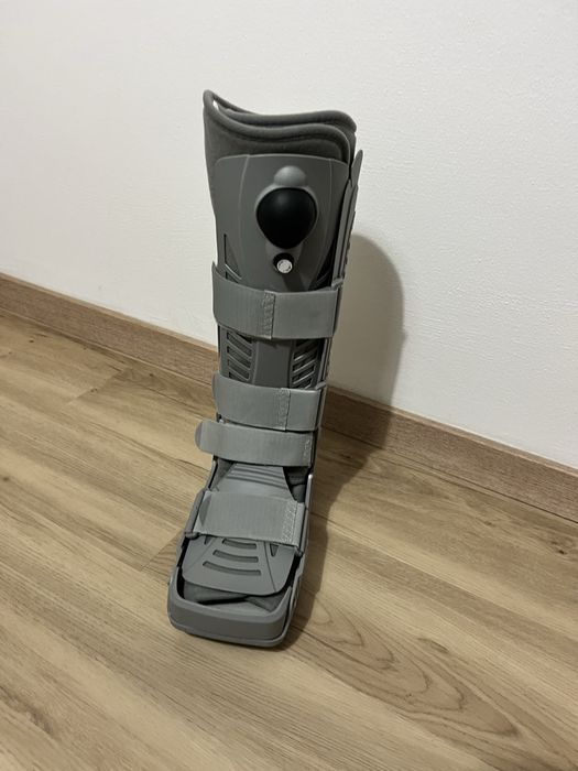 Bota proteçao. CAT Walker