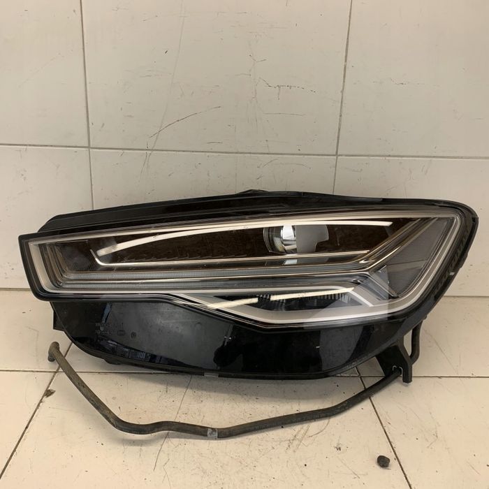 Lampa Przód Lewa Matrix Fulled Przednia Oryginał Audi A6 C7 4G Lift 18R