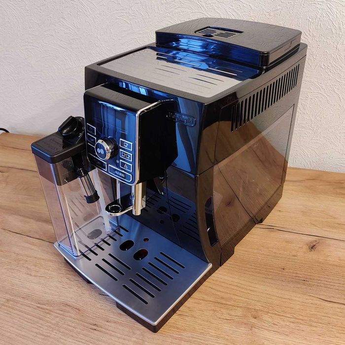 Кавоварка еспрессо DELONGHI ECAM 25.462 B ідельн стан все працює
