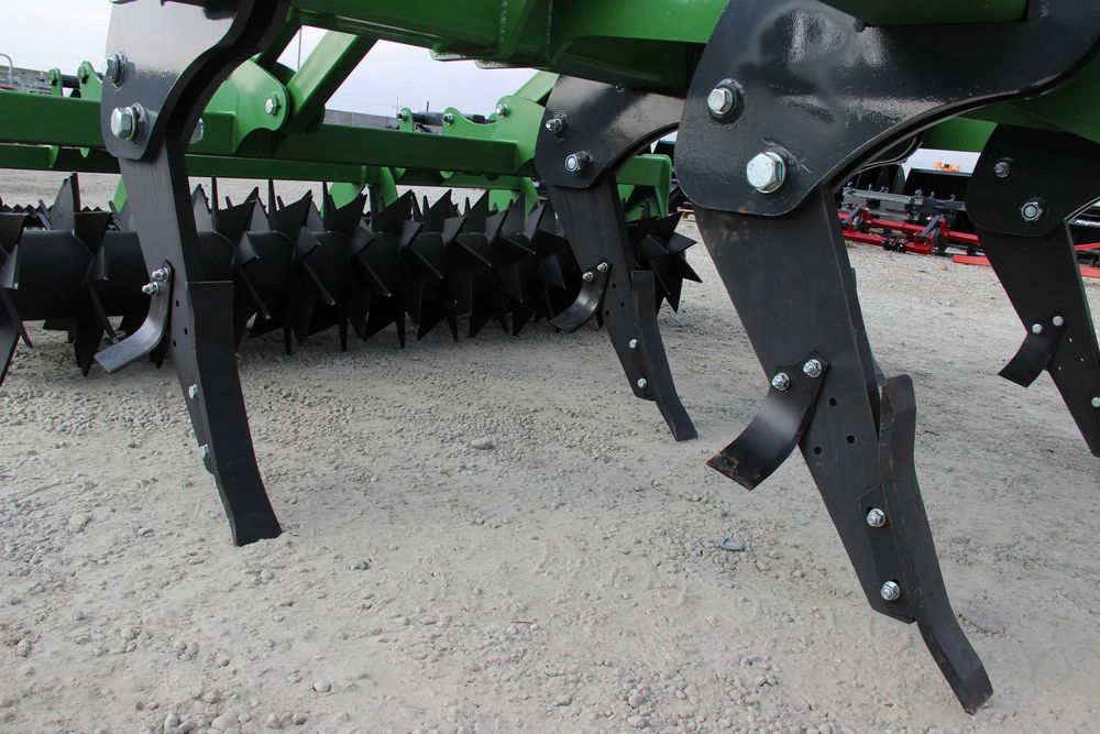 Pług dłutowy bezorkowy ciężki agregat Dziekan Centaur głębosz 2,5m-4,0