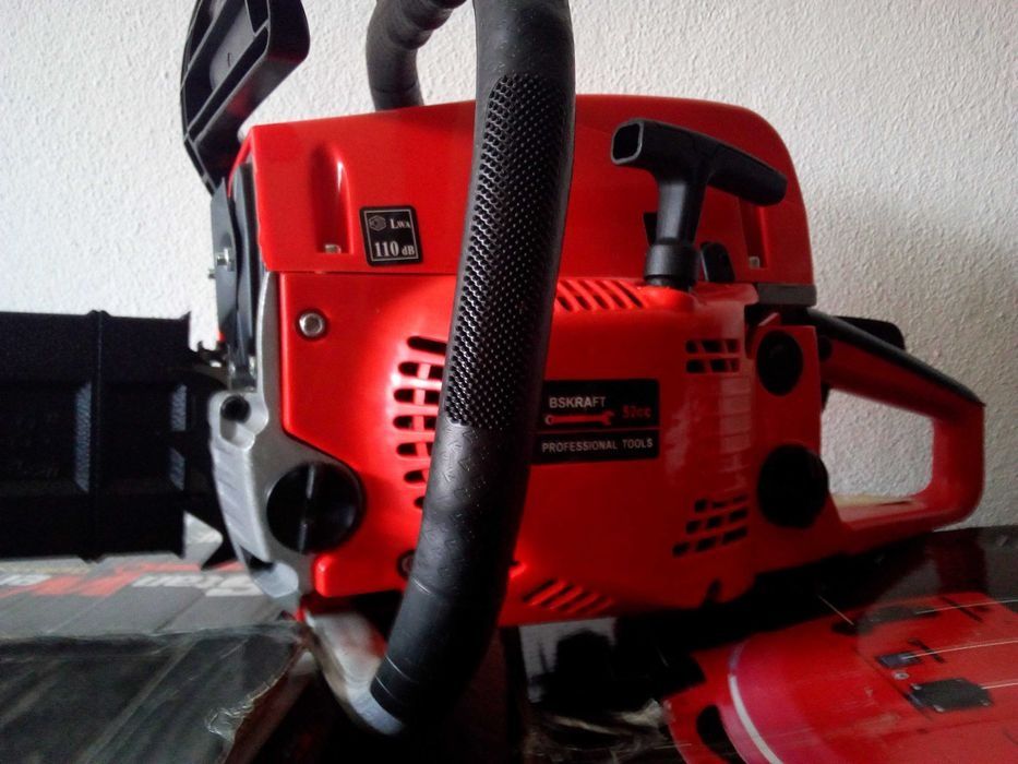 Motosserra BSKRAFT 52cc 3,3 cavalos gasolina