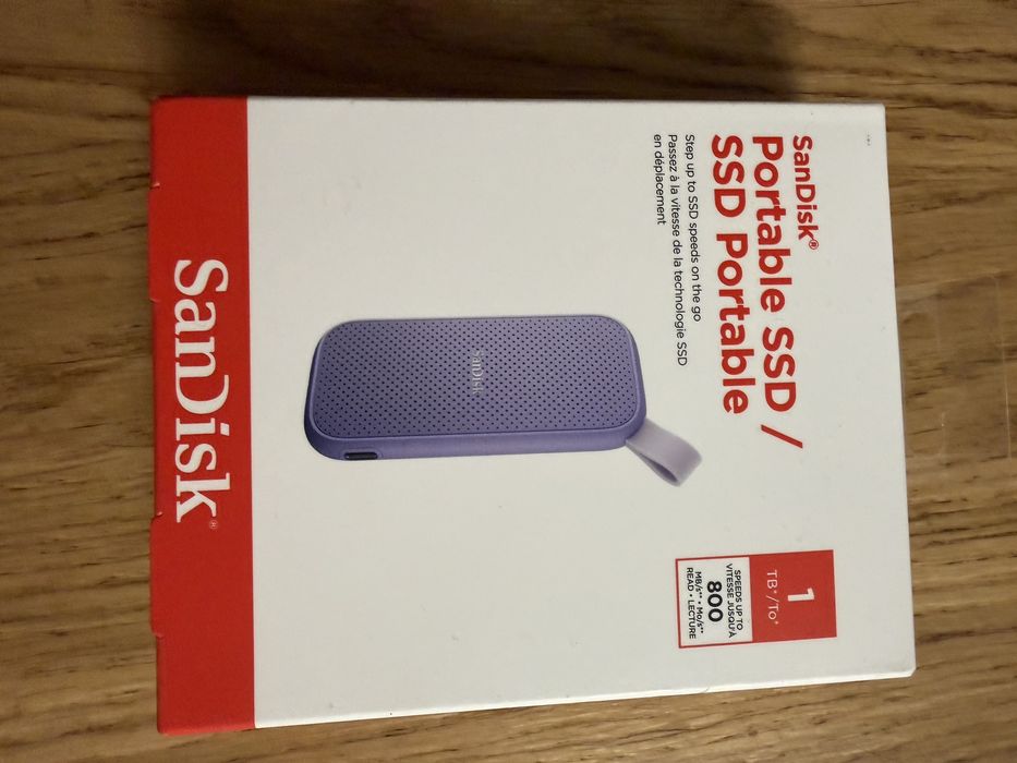 Ssd 1tb зовнішній sandisk  SDSSDE29-1T00