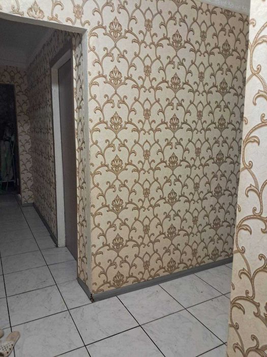 Сдам комнату в квартире. Центр, район рынка Озерка. Можно мужчина.