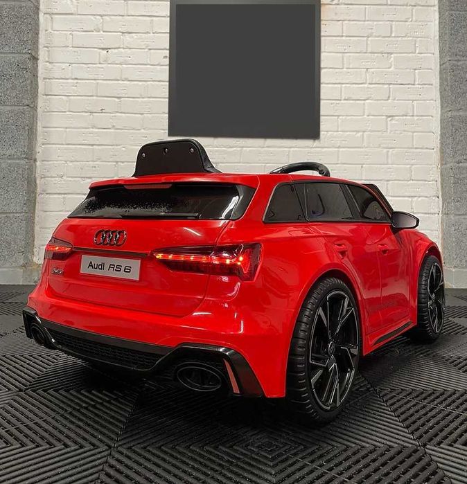 Samochód AUDI QUATTRO RS6 4x4 Motor Elektryczny Auto AKUMULATOR DZIECI