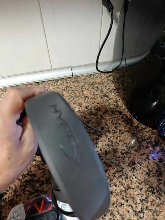 Vendo  auscultadores gaming HyperX