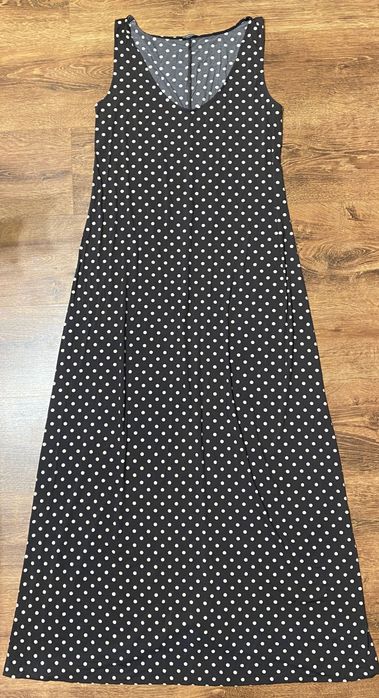 Klasyczna prosta długa maxi sukienka grochy groszki Calzedonia Cobey
