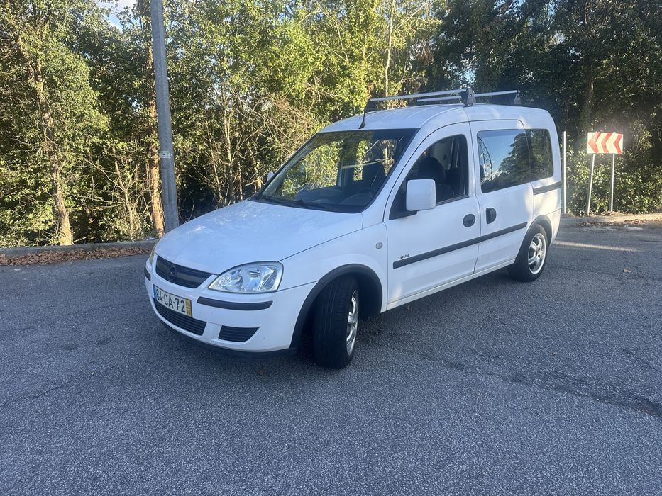 Opel combo c 2006 1.3cdti 5 lugares