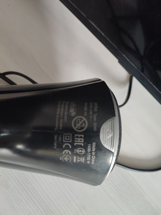 Продам фен braun