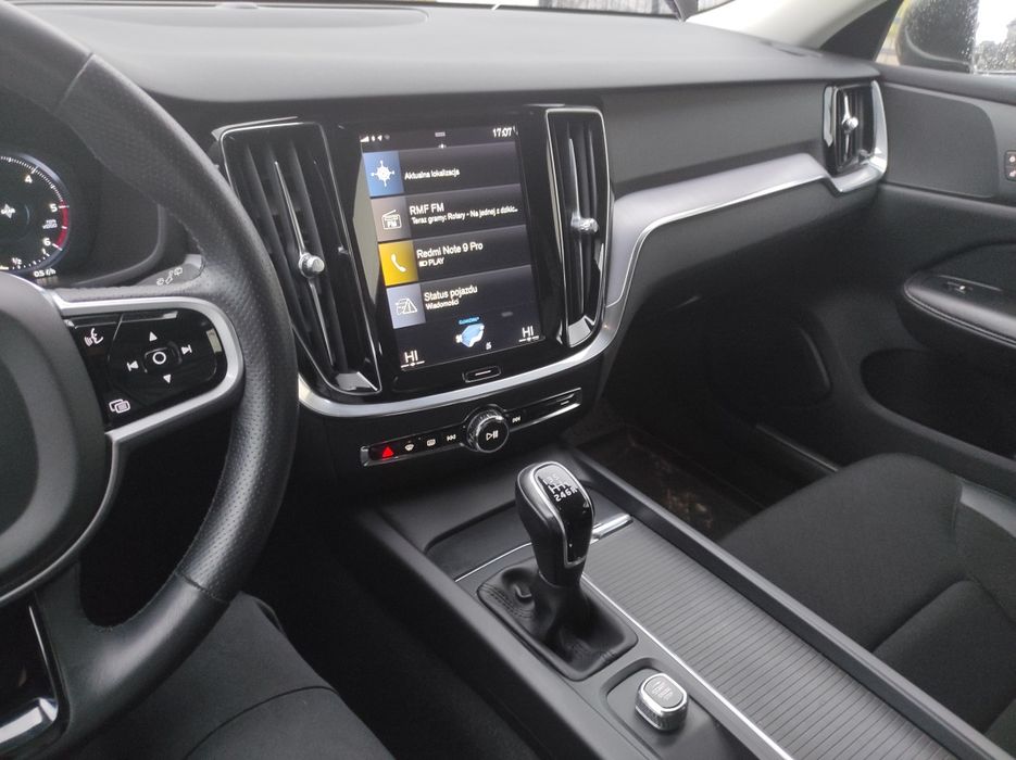 Volvo V60 Momentum Pro D4