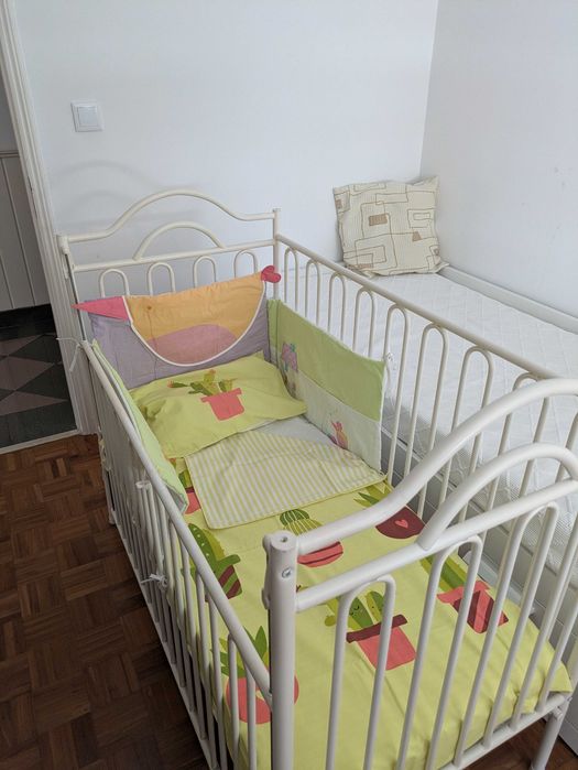 Berço bebé + colchão + roupa de cama