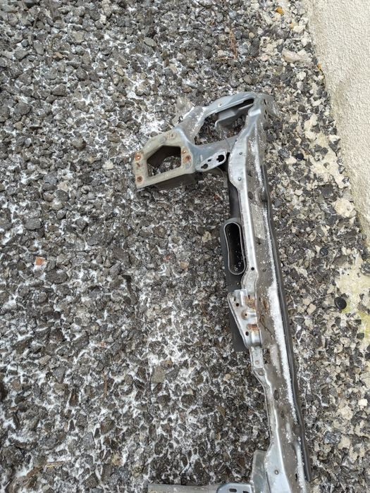 Pas przedni podłużnica podłużnice wzmocnienie opel Vectra c lift