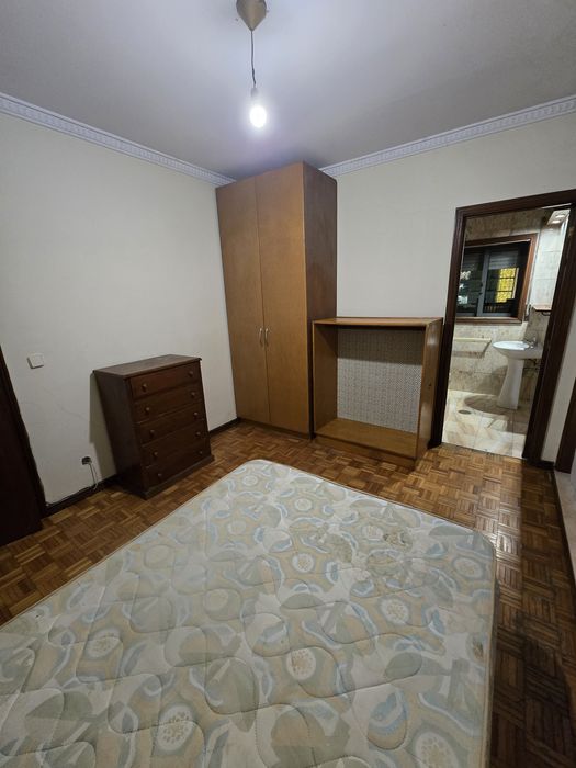 Quarto suite ao Corte Inglês Gaia