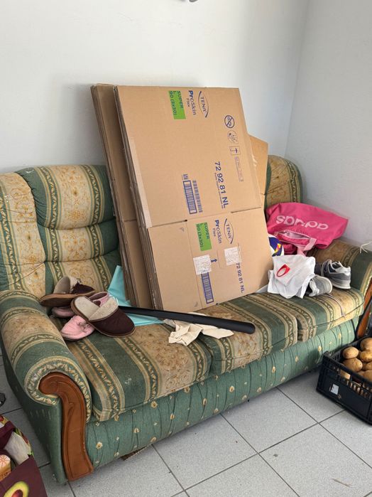 Sofa 3 lugares bom estado