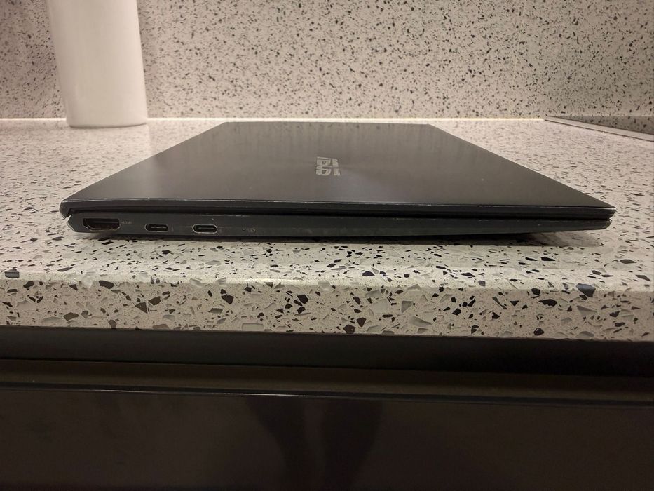 ASUS ZenBook 14 – i7 / Ultrafino e Premium