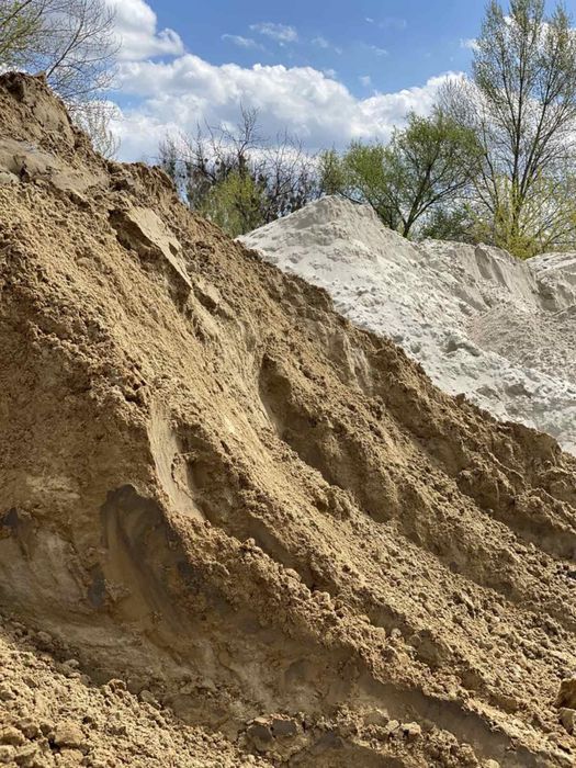 Песок речной белий